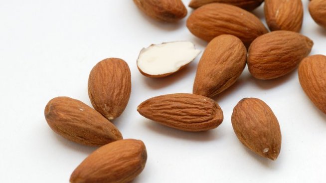 Хапвайте бадеми, ако сте на диета