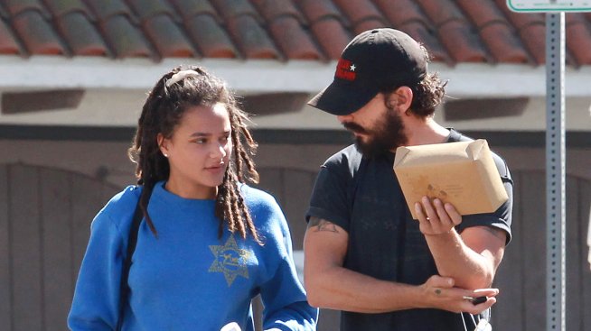 Шая Лебьоф заживя с новата си приятелка