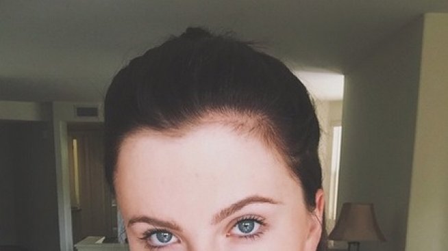 Айрланд Болдуин излезе от клиниката