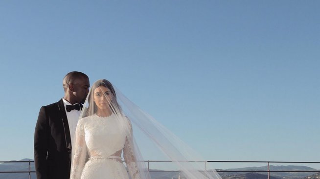 Ким пуска нови гримове за специален повод