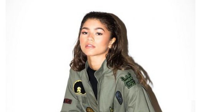 Зендая дебютира с модна колекция