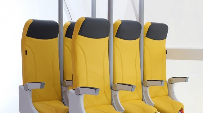 Стоящи седалки в самолета: Това ли е бъдещето?