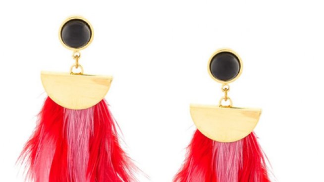 Красиви и леки: Обеци с пера