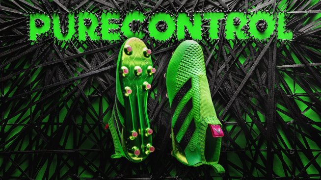 Футболните обувки без връзки превземат терена