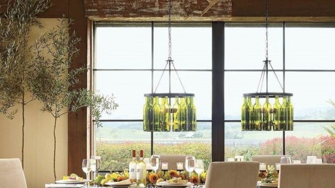 Ефектни полилеи от стъклени бутилки