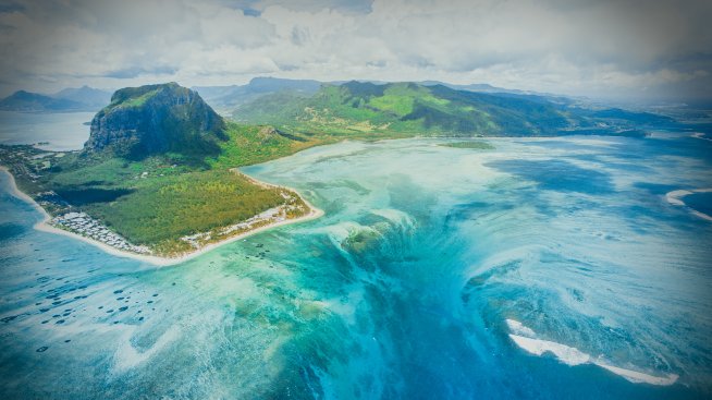 Открит е изгубен континент под тропически остров