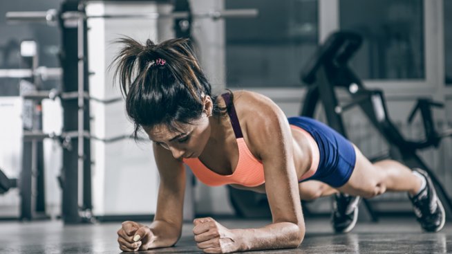 Какво ще се случи с тялото, ако правите планкове всеки ден?