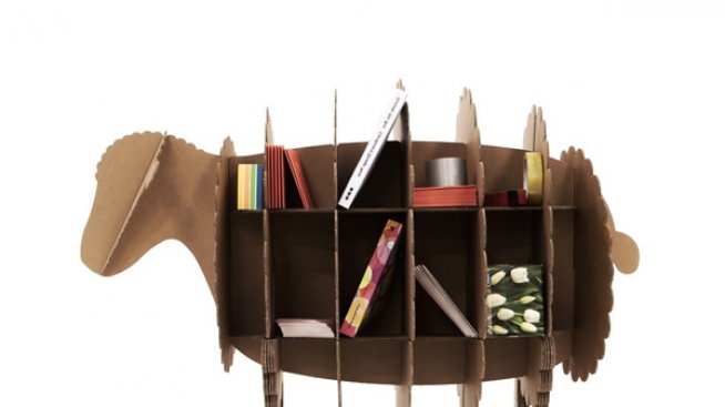 Мебели и аксесоари, направени от картон