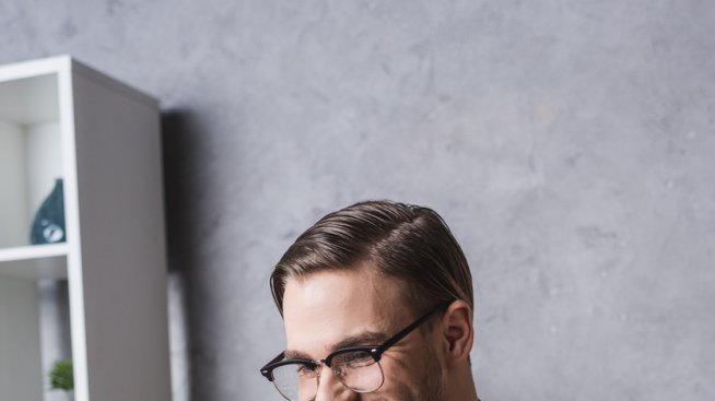 Похапването на работното място е вредно