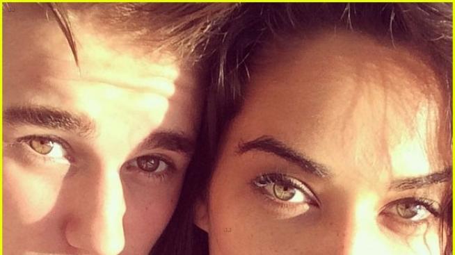 Бийбър се занася с друг модел на Victoria's Secret