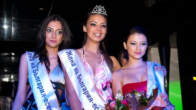 Вулева избра „Жена на България-есен“