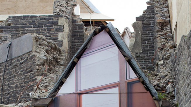 Провокация над руините