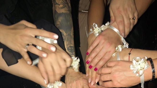 Приятелки изненадаха Цеци Красимирова с моминско парти