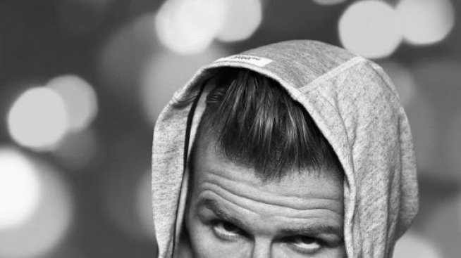 Бекъм облича пижамите по Коледа