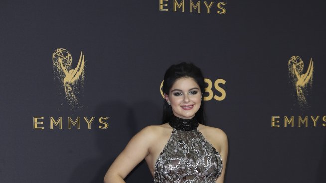 Най-зле облечените звезди на наградите Еми 2017