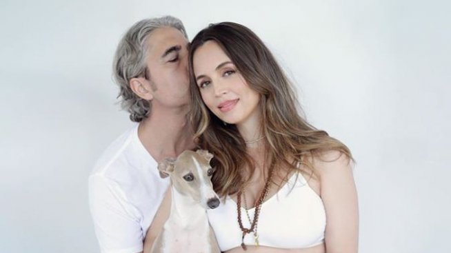 Илайза Душку роди момченце