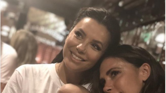 Ева Лонгория запозна малкия Сантяго с Виктория Бекъм