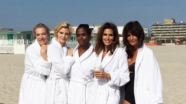 Синди Крауфорд събра "випуска" на супермоделите