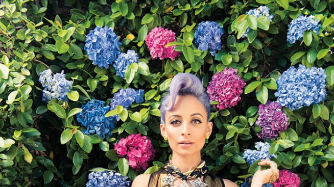 Никол Ричи в люляково настроение