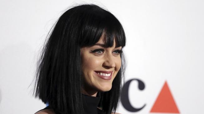 Кейти Пери покани принц Хари в Маями