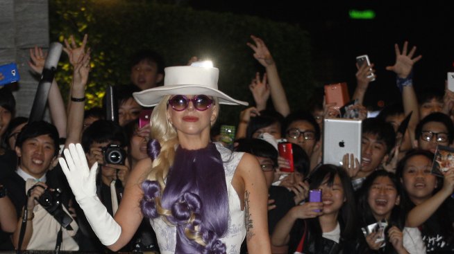 Лейди Гага: Любовта е най-ужасяващото нещо в живота ми