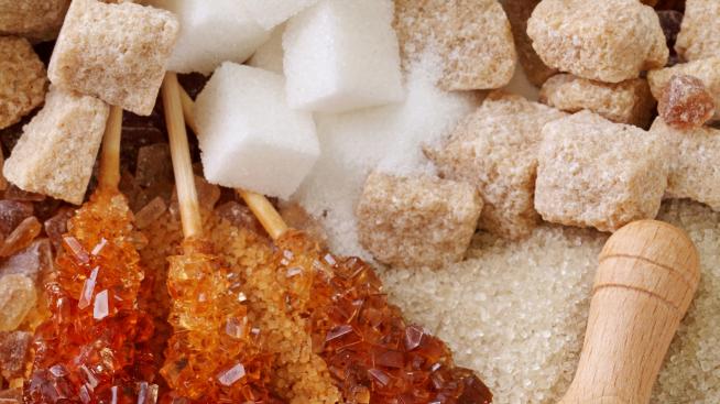 Приемът на захар трябва да се намали до 6 супени лъжици на ден