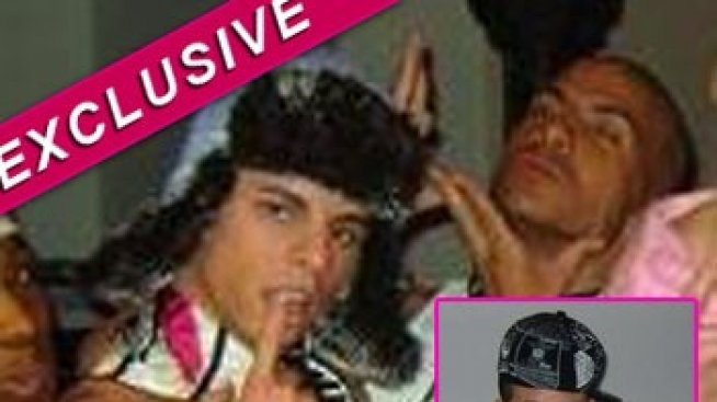 Каспър Смарт бил гей и само използвал Джей Ло