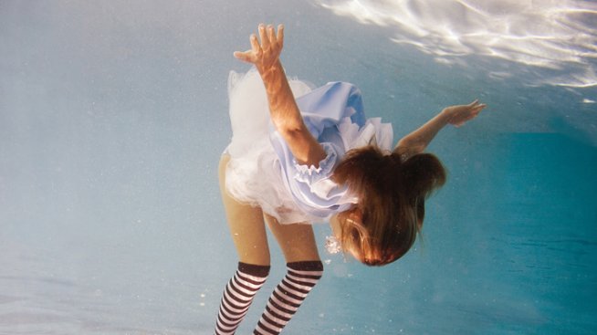 Алиса в страната на... водата