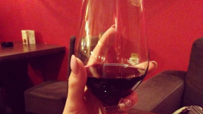 4 причини да си търсите гадже, което пие червено вино