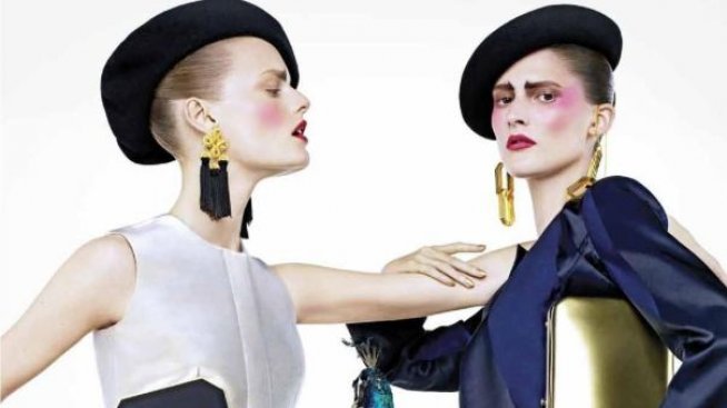 Двоен образ с модерно излъчване