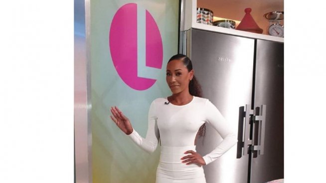 Мел Би влезе по спешност в болница