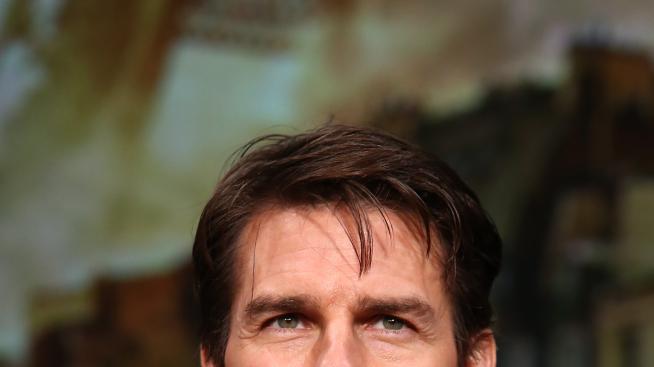 Том Круз излиза с Миранда Кер?