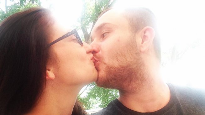 Били Хлапето показа приятелката си