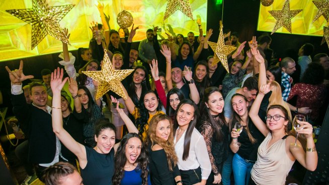 Изкушения, сексапил... Влезте в LadiesRoom!