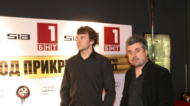 „Под прикритие” на американския пазар