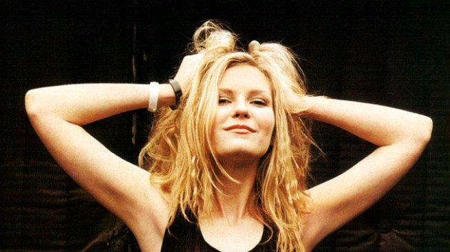 Кирстен Дънст с немско гражданство