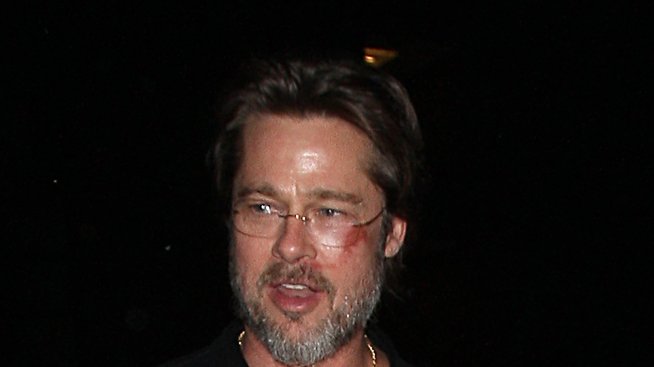 Брад Пит се преби в дома си