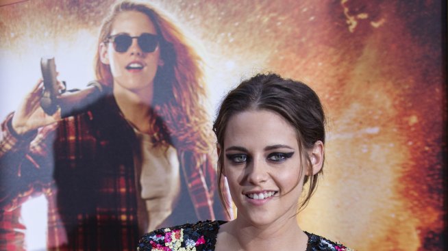 Кристен Стюарт в кожата на Коко Шанел