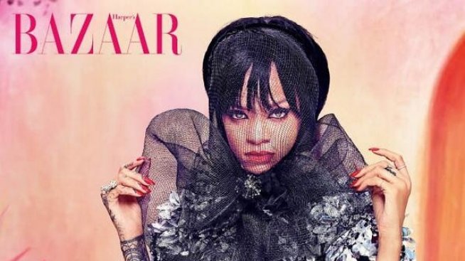 Риана – по-облечена от всякога