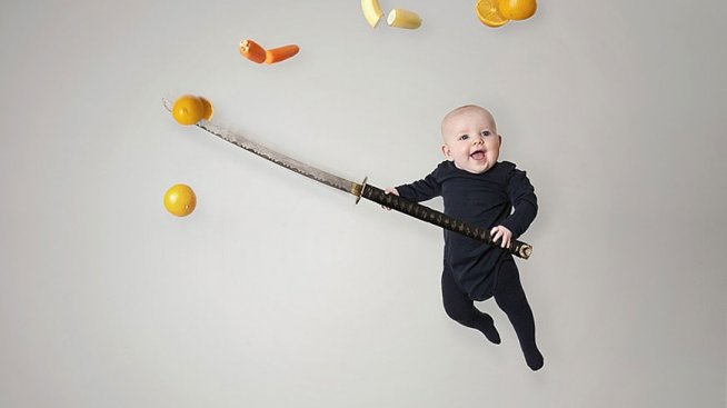 Бебе-чудо се конкурира със супергерои