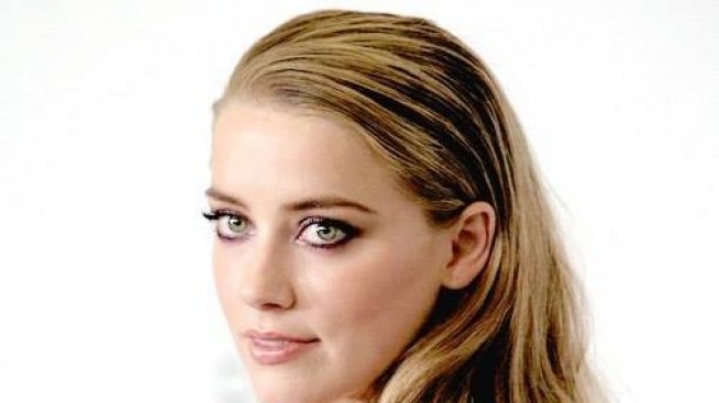 Амбър Хърд с ново гадже – каскадьор от Нова Зеландия?