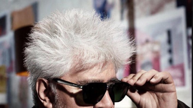 Когато киното срещне модата – Алмодовар за Prada