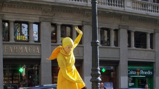 Ла Рамбла – улицата с най-много живи статуи