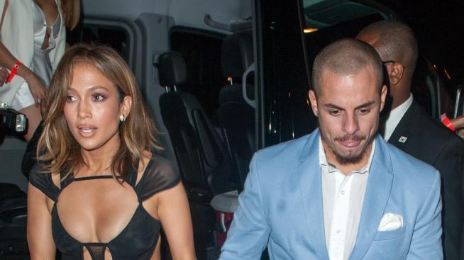 Дженифър Лопес посрещна 46-ия си рожден ден с Каспър