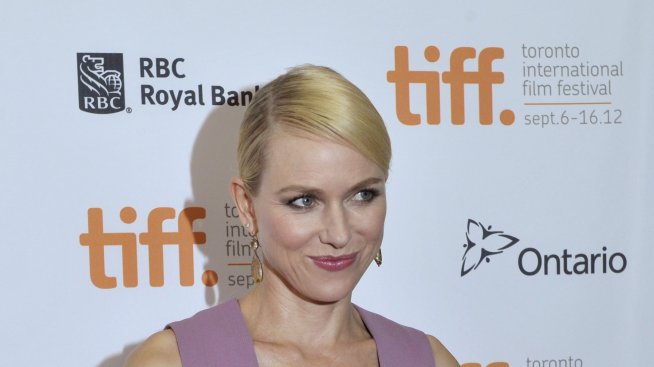 Наоми Уотс не може да живее без своята колекция от перуки