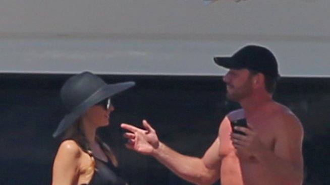 Парис Хилтън заби швейцарски мултимилионер