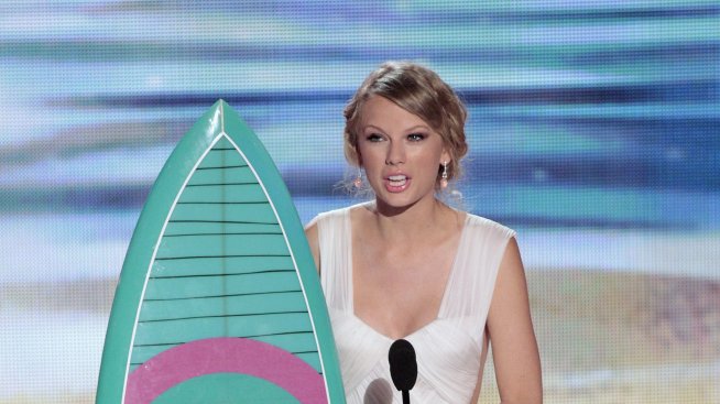 Тейлър Суифт не следи нета за клюки