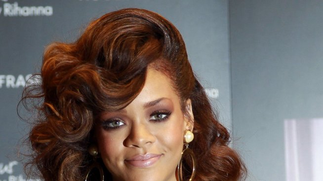 Риана даде 100 хиляди лири за портрет на Мерилин