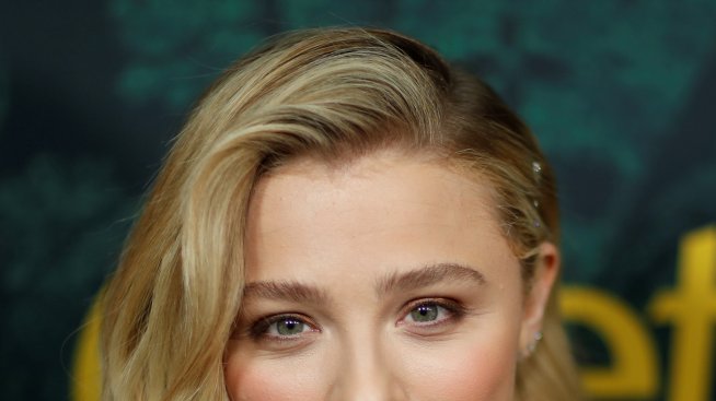 Не ги заговаряйте: Звездите, които мразят да си правят селфи с феновете