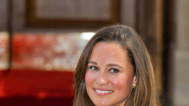 Семейство Мидълтън събира голи снимки